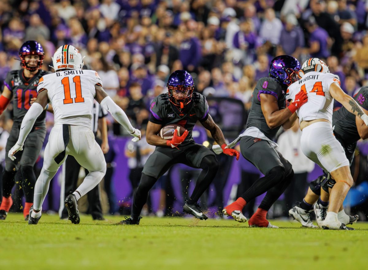 TCU running back Cam Cook runs up the field at Amon G. Carter Stadium in Fort Worth, Texas on November 9th, 2024. (TCU360/ Tyler Chan)