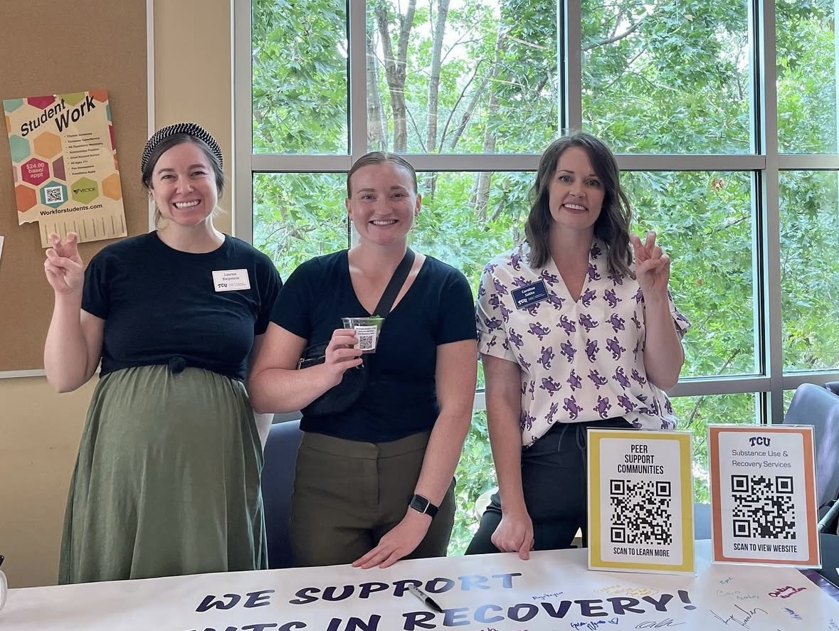 The Healthy Frog and TCU Recovery join to host a mocktail event in honor of Recovery Awareness Month. (via instagram/ @thehealthyfrog and @tcurecovery 