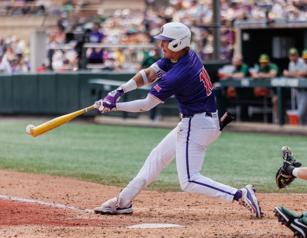 TCU outfielder Sawyer Strosnider hits the ball at Lupton Stadium in Fort Worth, Texas Apr. 26, 2025. (TCU360/Tyler Chan)
