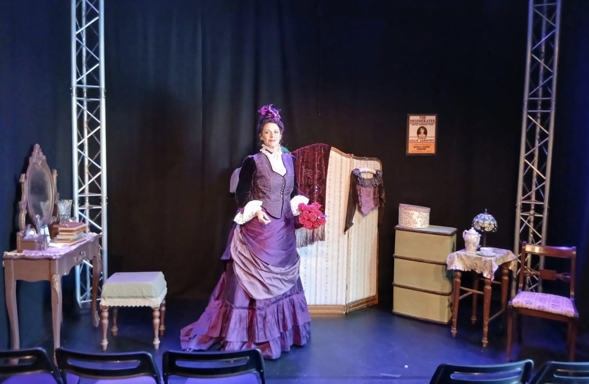 Edinburgh Festival Fringe performance of "Wilde Women" (Courtesy of Krista Scott)