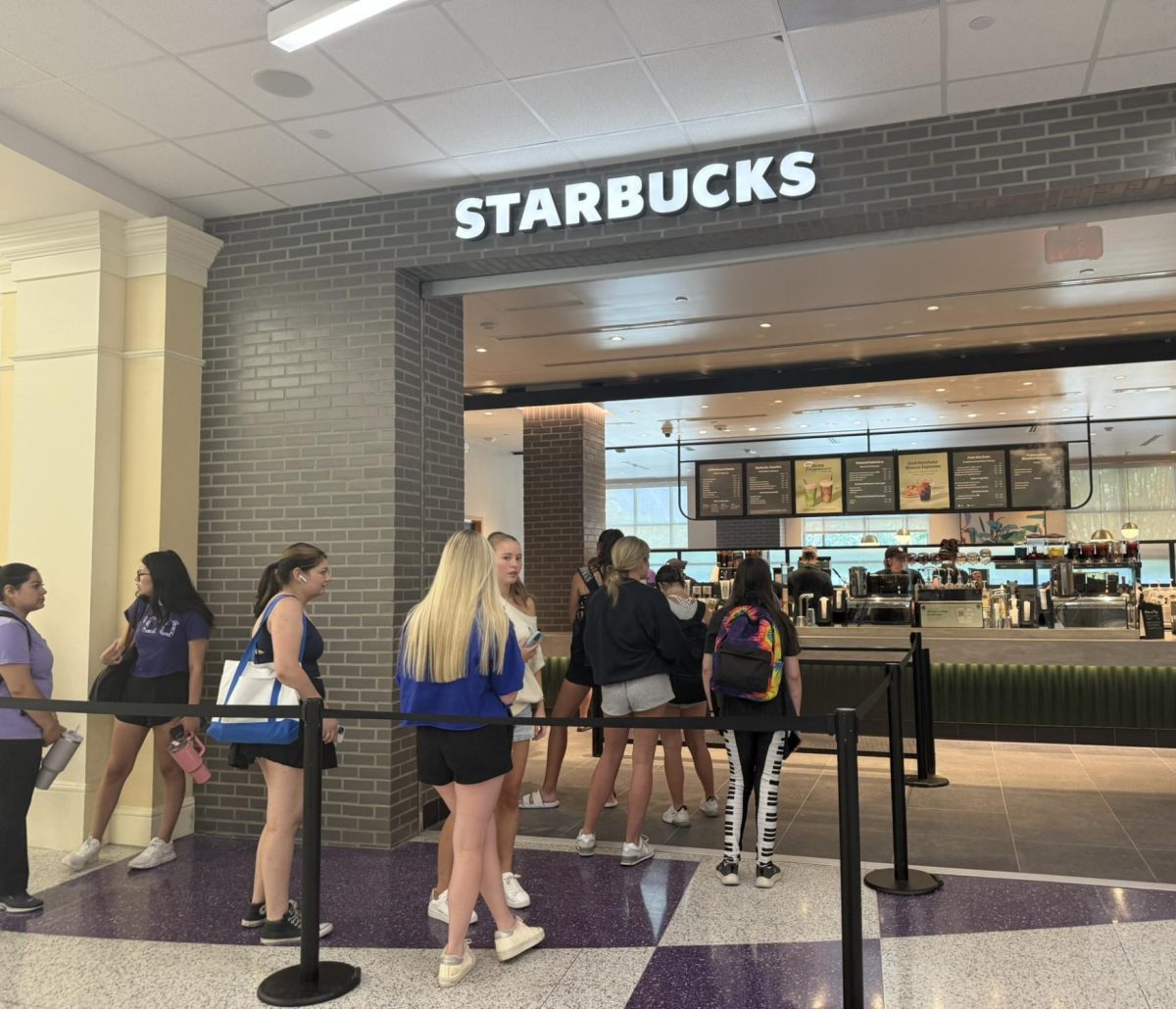 A Starbucks has replaced Union Grounds as the coffee spot in the Brown-Lupton University Union. (Macy Bayer/Staff Writer)