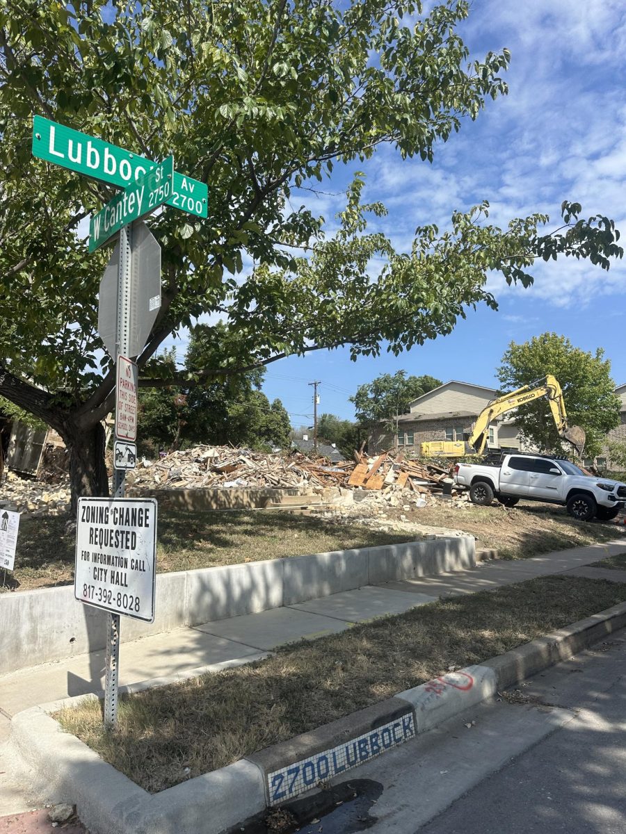 Demolition of previous housing before apartments 