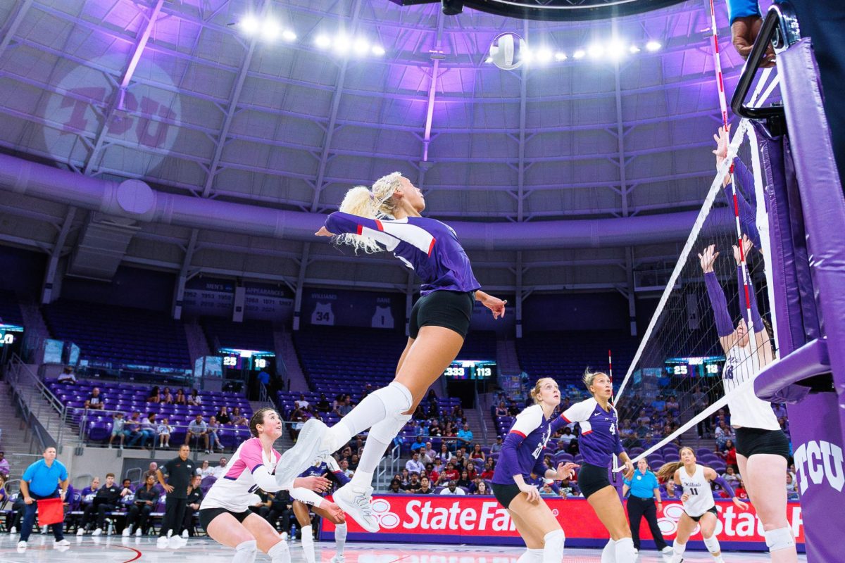 TCU outside hitter Becca Kelley goes up for the hit at Schollmaier Arena in Fort Worth, Texas Oct. 17, 2025. The TCU Horned Frogs beat the Kansas State Wildcats 3-1. (TCU360/Tyler Chan)