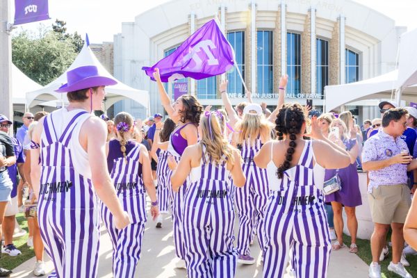 Through her photography, Lauren Karr is able to capture the electric energy of the Dutchmen at TCU football games. (Photo courtesy of Lauren Karr Photography)