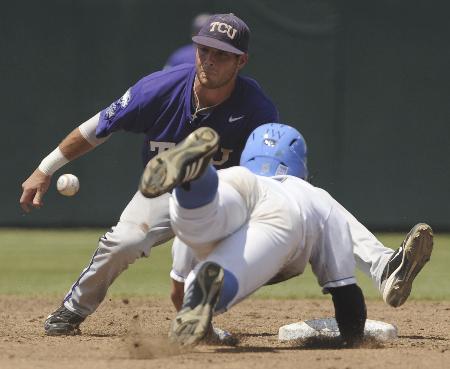 TCU eliminated in 10-3 loss; UCLA advances to CWS final