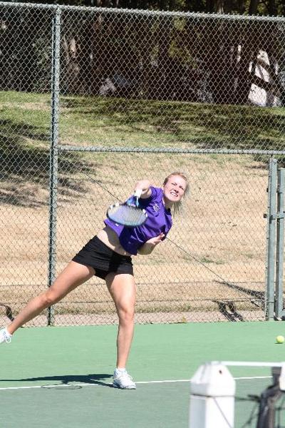 New freshman yield high hopes for womens tennis season