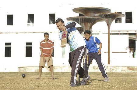 Impromptu cricket group stimulates hope for club team