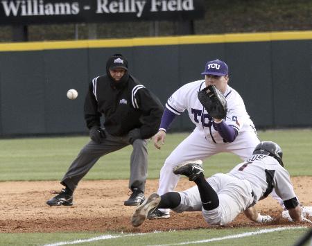 neighboring mavericks host baseball team