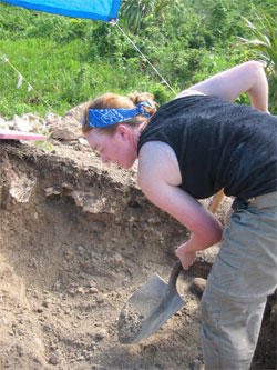 Students dig Mayan dirt