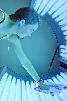Tanning at young age significantly increases development of cancer study shows