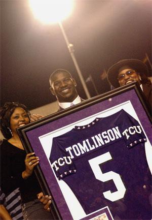 Football - L.T. still a crowd favorite; sees No. 5 jersey honored