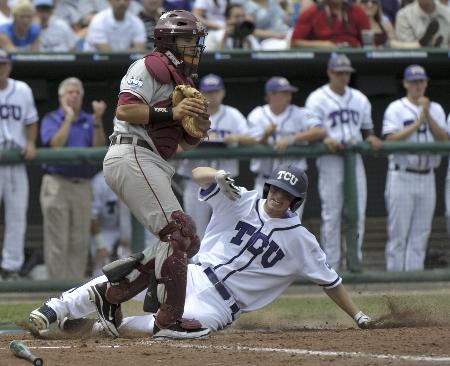 TCU blasts FSU 8-1 in CWS opener